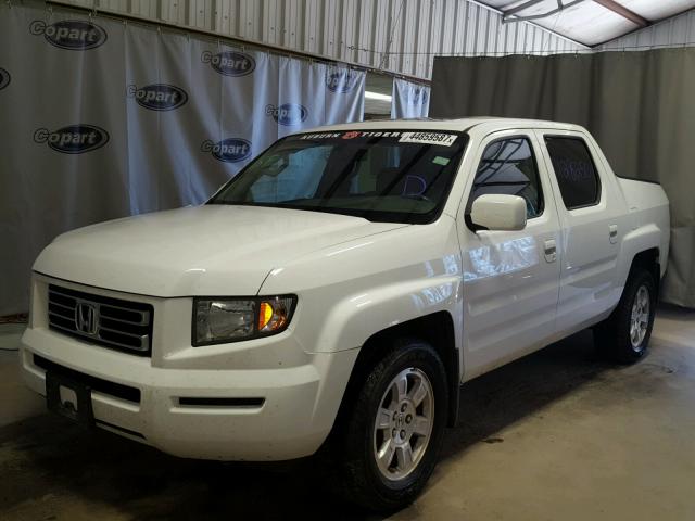 2HJYK16588H535988 - 2008 HONDA RIDGELINE WHITE photo 2