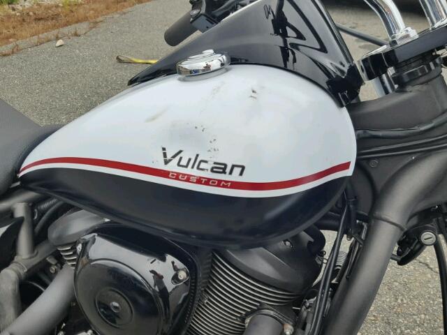 JKAVN2C10DA055355 - 2013 KAWASAKI VN900 C WHITE photo 9