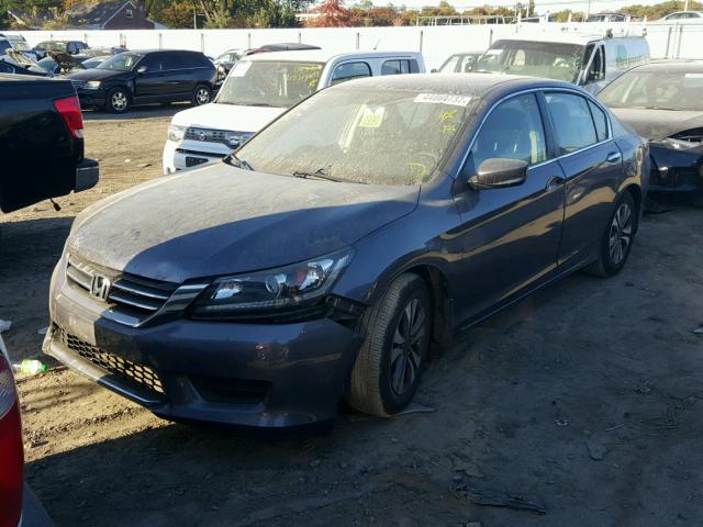 1HGCR2F31DA175701 - 2013 HONDA ACCORD GRAY photo 2