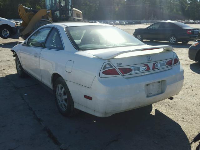 1HGCG32072A008926 - 2002 HONDA ACCORD SE WHITE photo 3