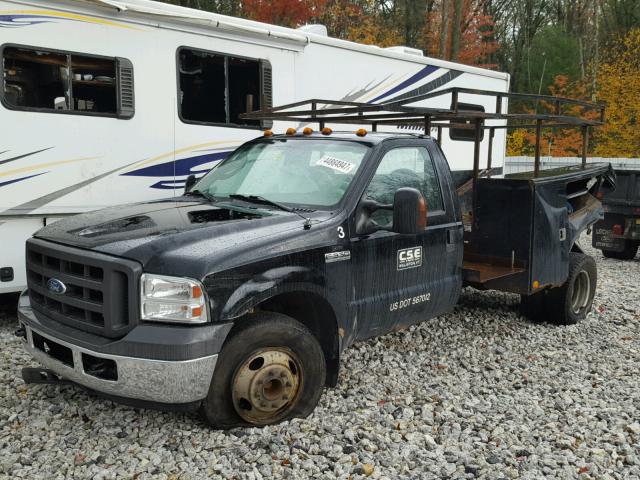 1FDWF36515EC29810 - 2005 FORD F350 SUPER BLACK photo 2