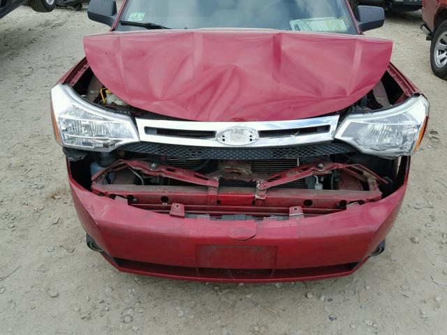 1FAHP3FN3AW203570 - 2010 FORD FOCUS RED photo 7