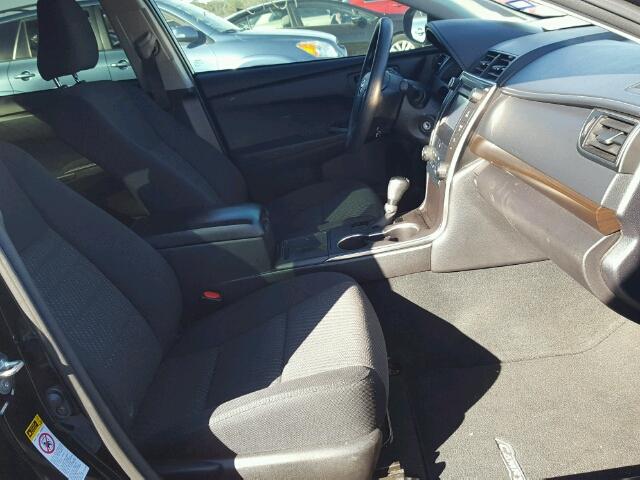 4T4BF1FKXGR556939 - 2016 TOYOTA CAMRY LE შავი ფოტო 5