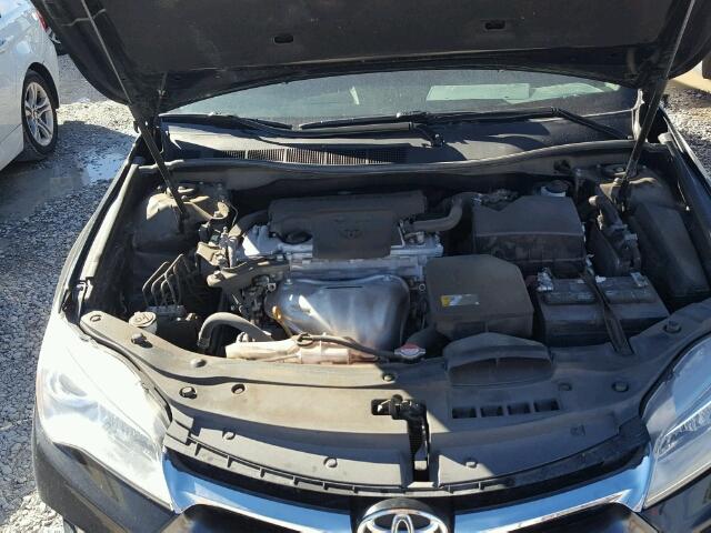 4T4BF1FKXGR556939 - 2016 TOYOTA CAMRY LE შავი ფოტო 7