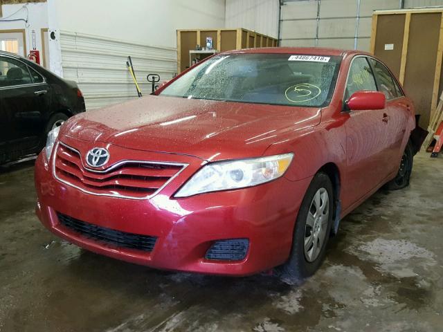 4T4BF3EK7AR017814 - 2010 TOYOTA CAMRY BASE წითელი ფოტო 2