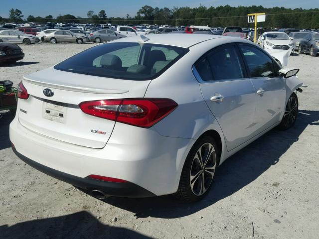 KNAFZ4A86F5263937 - 2015 KIA FORTE EX WHITE photo 4