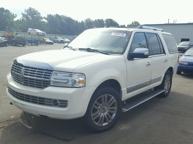 5LMFU28547LJ24087 - 2007 LINCOLN NAVIGATOR Blanc photo 2