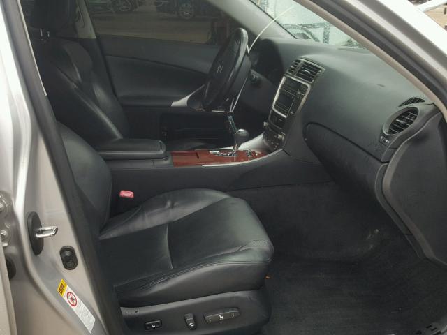 JTHBK262675031062 - 2007 LEXUS IS 250 SILVER photo 5