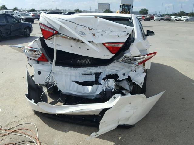 4T1BF1FK8HU274763 - 2017 TOYOTA CAMRY WHITE photo 9