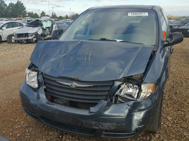 1A4GP45R56B730941 - 2006 CHRYSLER TOWN & COU BLUE photo 7