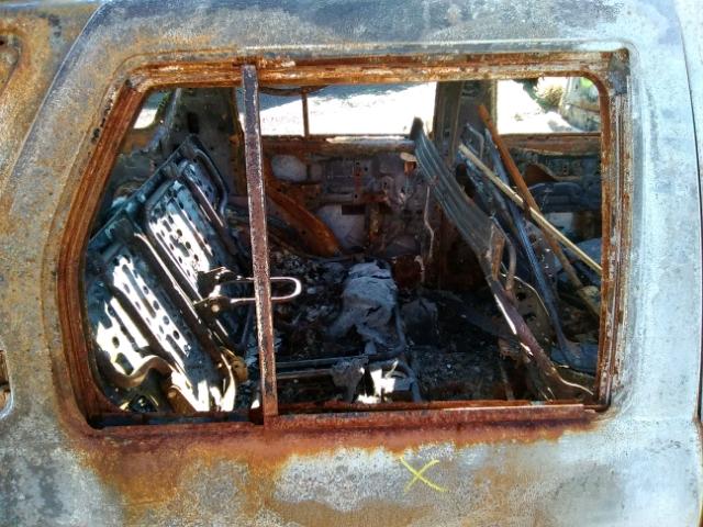 JN8AR05Y6TW020574 - 1996 NISSAN PATHFINDER BURN photo 6