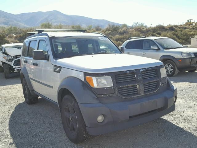 1D8GU28K27W640417 - 2007 DODGE NITRO SXT SILVER photo 1