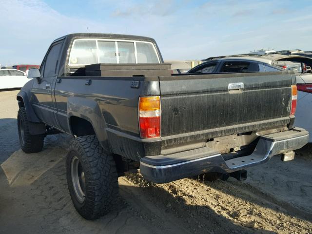 JT4RN63S1J5032873 - 1988 TOYOTA PICKUP RN6 BLACK photo 3