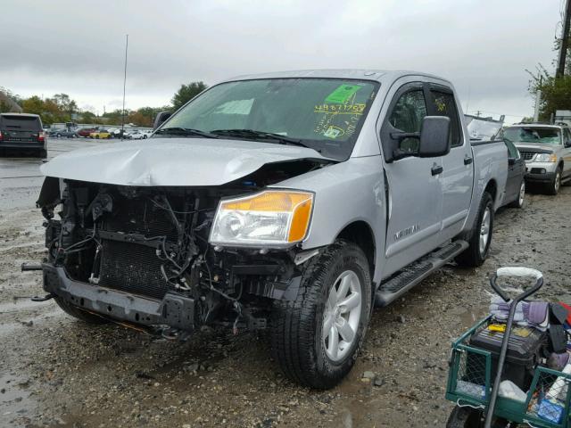 1N6AA0EDXEN515527 - 2014 NISSAN TITAN S GRAY photo 2