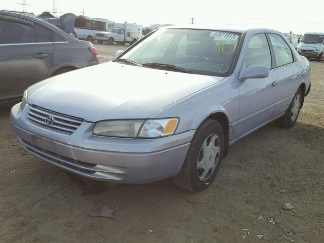 4T1BF22K6VU010920 - 1997 TOYOTA CAMRY SILVER photo 2