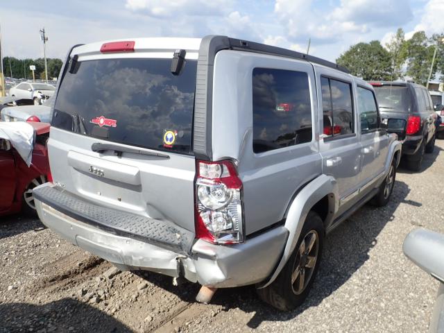 1J8HG48N66C352635 - 2006 JEEP COMMANDER SILVER photo 4