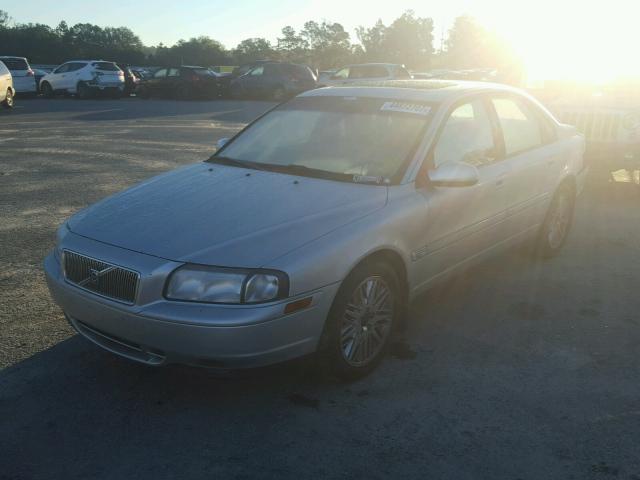 YV1TS92D221256093 - 2002 VOLVO S80 SILVER photo 2