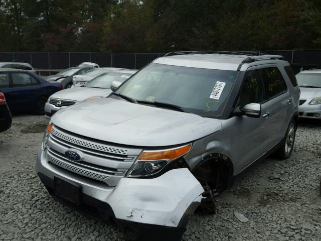 1FMHK8F8XBGA14468 - 2011 FORD EXPLORER L SILVER photo 2