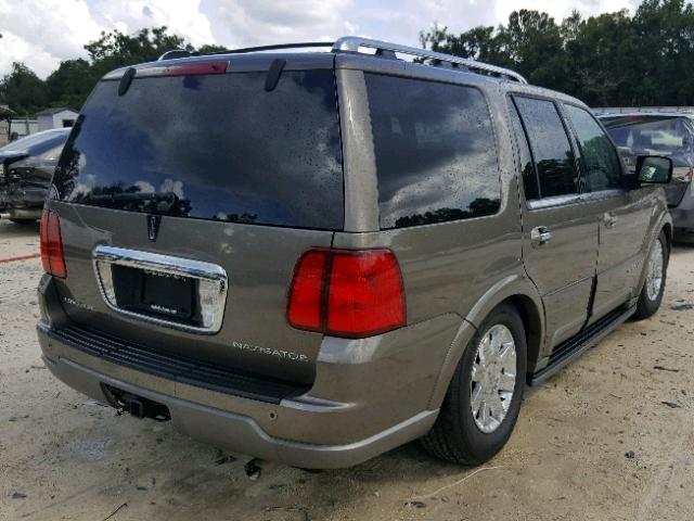 5LMFU27R43LJ39638 - 2003 LINCOLN NAVIGATOR Grün Foto 4