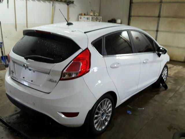 3FADP4FJ1EM145160 - 2014 FORD FIESTA TIT WHITE photo 4