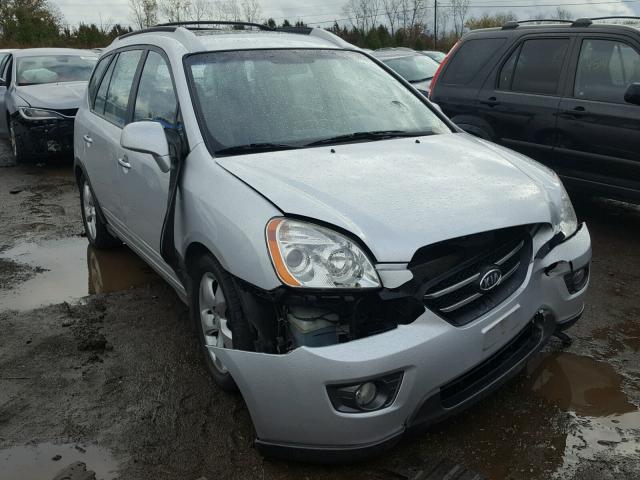 KNAFG526777111633 - 2007 KIA RONDO LX SILVER photo 1