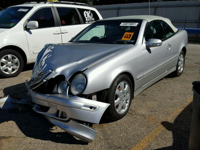 WDBLK65G63T139051 - 2003 MERCEDES-BENZ CLK SILVER photo 2