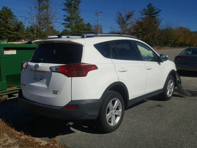 JTMRFREV1D5018501 - 2013 TOYOTA RAV4 XLE WHITE photo 4