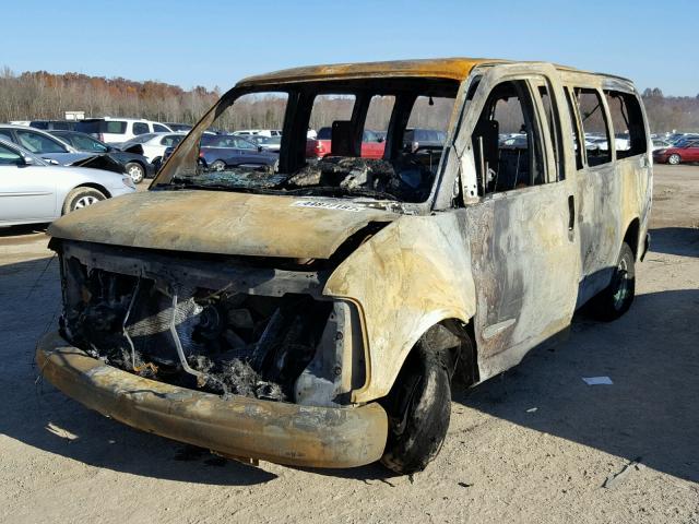 1GKGG25RXY1259912 - 2000 GMC SAVANA G25 BURN photo 2