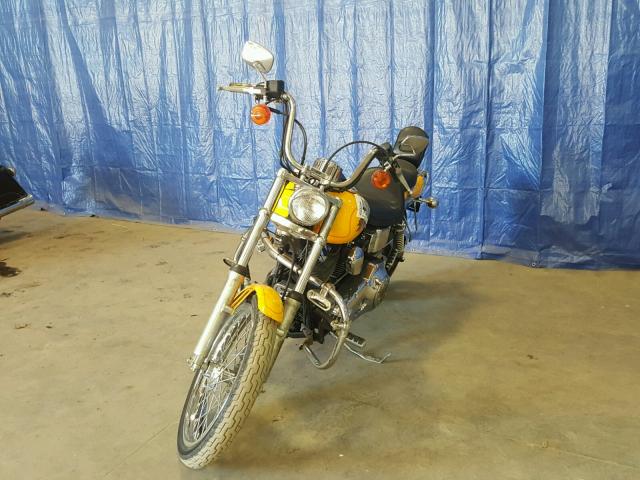 1HD1GEV131Y328819 - 2001 HARLEY-DAVIDSON FXDWG YELLOW photo 2