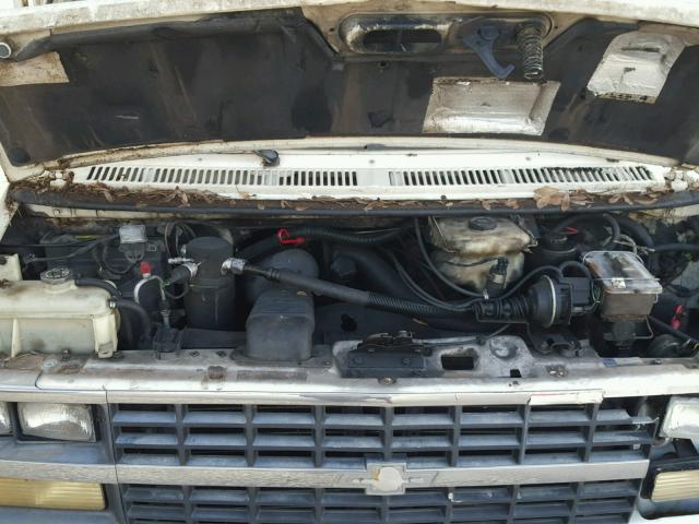 2GBJG31J3N4139773 - 1992 CHEVROLET G30 WHITE photo 7