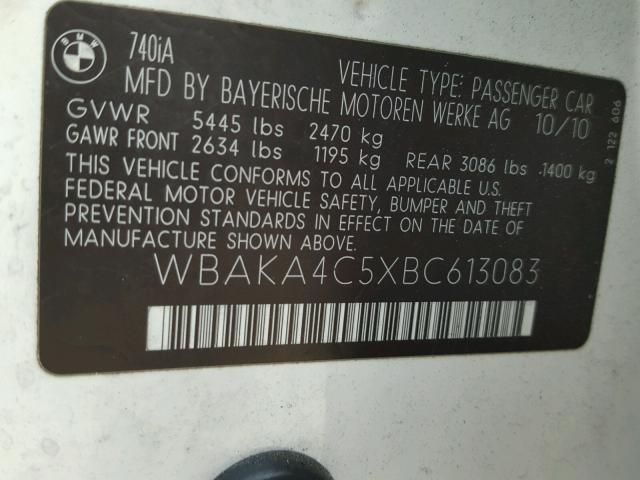 WBAKA4C5XBC613083 - 2011 BMW 740 I WHITE photo 10