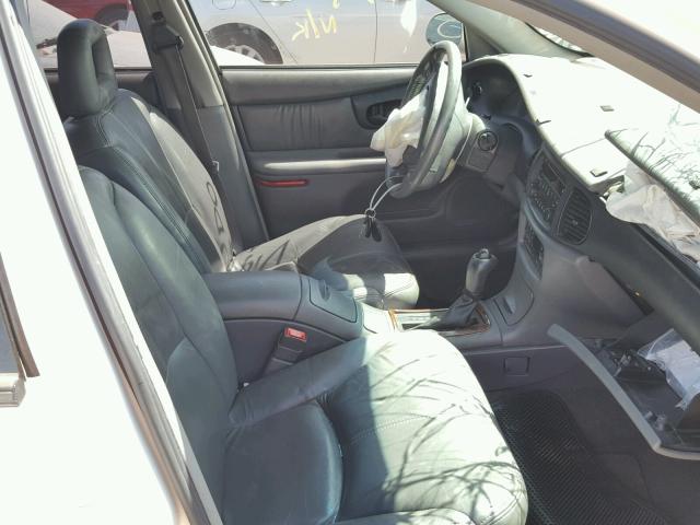 2G4WB52K741359531 - 2004 BUICK REGAL LS WHITE photo 5