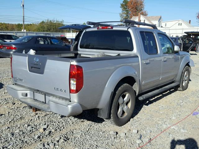 1N6AD07W16C452501 - 2006 NISSAN FRONTIER C SILVER photo 4