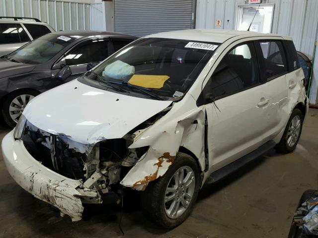 JTKKT624040068591 - 2004 TOYOTA SCION XA WHITE photo 2