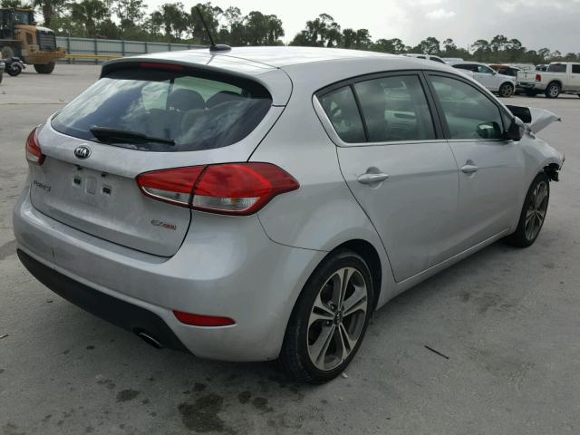 KNAFX5A86G5605187 - 2016 KIA FORTE EX SILVER photo 4