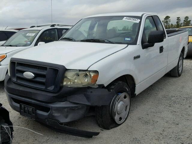 1FTRF12W28KD08977 - 2008 FORD F150 WHITE photo 2