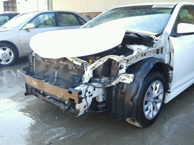 4T1BF1FK2CU537130 - 2012 TOYOTA CAMRY WHITE photo 9