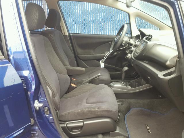 JHMGE8H63DC077326 - 2013 HONDA FIT BLUE photo 5