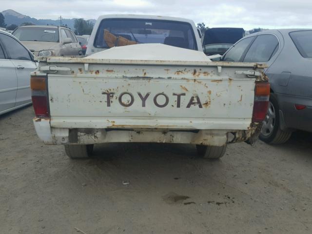 JT4RN50RXE0027539 - 1984 TOYOTA PICKUP 1/2 WHITE photo 6