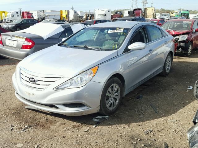 5NPEB4AC3CH335972 - 2012 HYUNDAI SONATA GLS SILVER photo 2