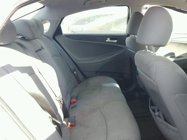 5NPEB4AC3CH335972 - 2012 HYUNDAI SONATA GLS SILVER photo 6