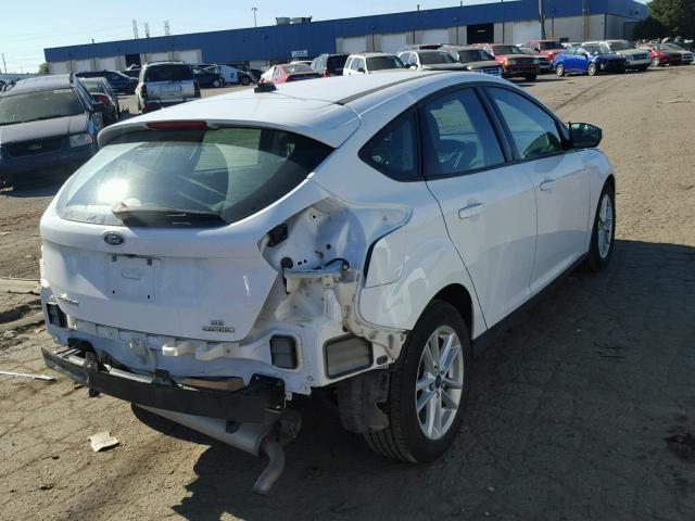 1FADP3K26GL244358 - 2016 FORD FOCUS SE WHITE photo 4