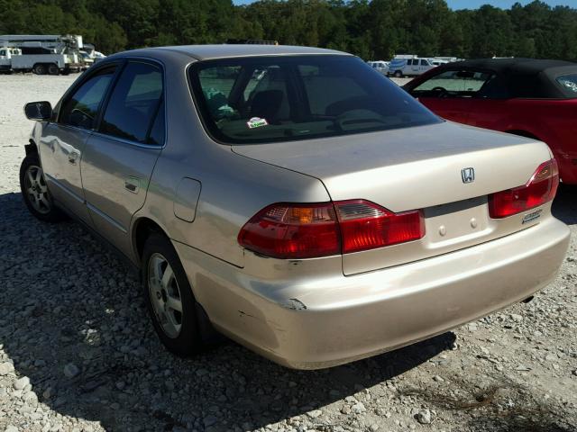 1HGCG5677YA055367 - 2000 HONDA ACCORD SE TAN photo 3