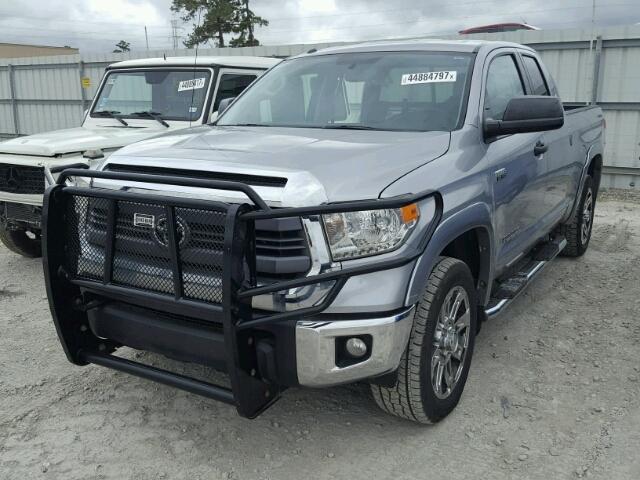 5TFUW5F13EX374243 - 2014 TOYOTA TUNDRA SILVER photo 2