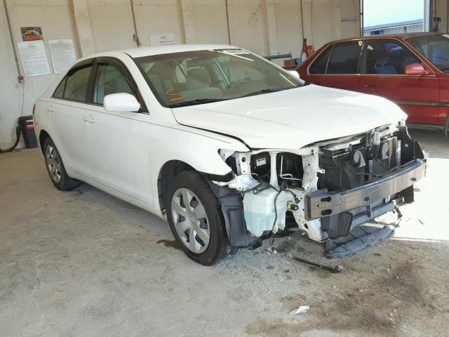 4T1BE46K27U520337 - 2007 TOYOTA CAMRY LE A WHITE photo 1