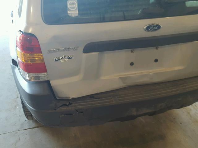 1FMYU02194KA35770 - 2004 FORD ESCAPE XLS SILVER photo 9