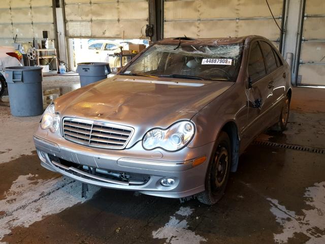 WDBRF56J76F749904 - 2006 MERCEDES-BENZ C 350 GRAY photo 2