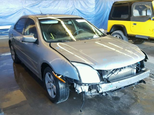 3FAHP07Z29R199445 - 2009 FORD FUSION SE GRAY photo 1