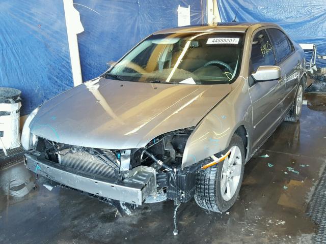 3FAHP07Z29R199445 - 2009 FORD FUSION SE GRAY photo 2