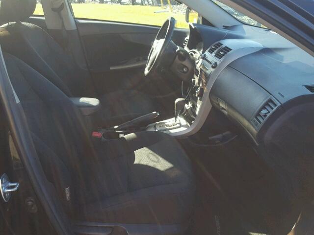 2T1BU4EE4AC494587 - 2010 TOYOTA COROLLA BA BLACK photo 5